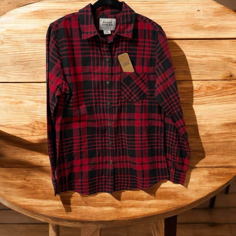 Field & Stream Womens Top Size SM NEW w/TAG Long Sleeve Red/Black Plaid